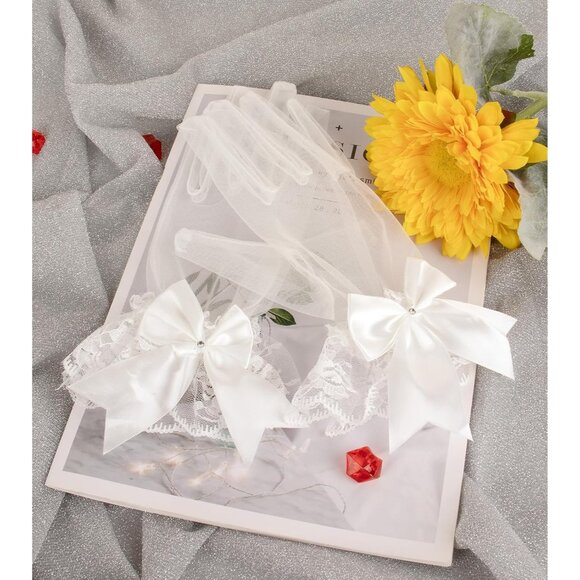 Women's White Lace Short Wedding Ruffled Tulle Mitten Imported Polyester Gloves - Picture 7 of 7